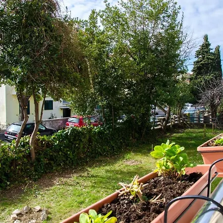 With A Parking Space - 11072 *